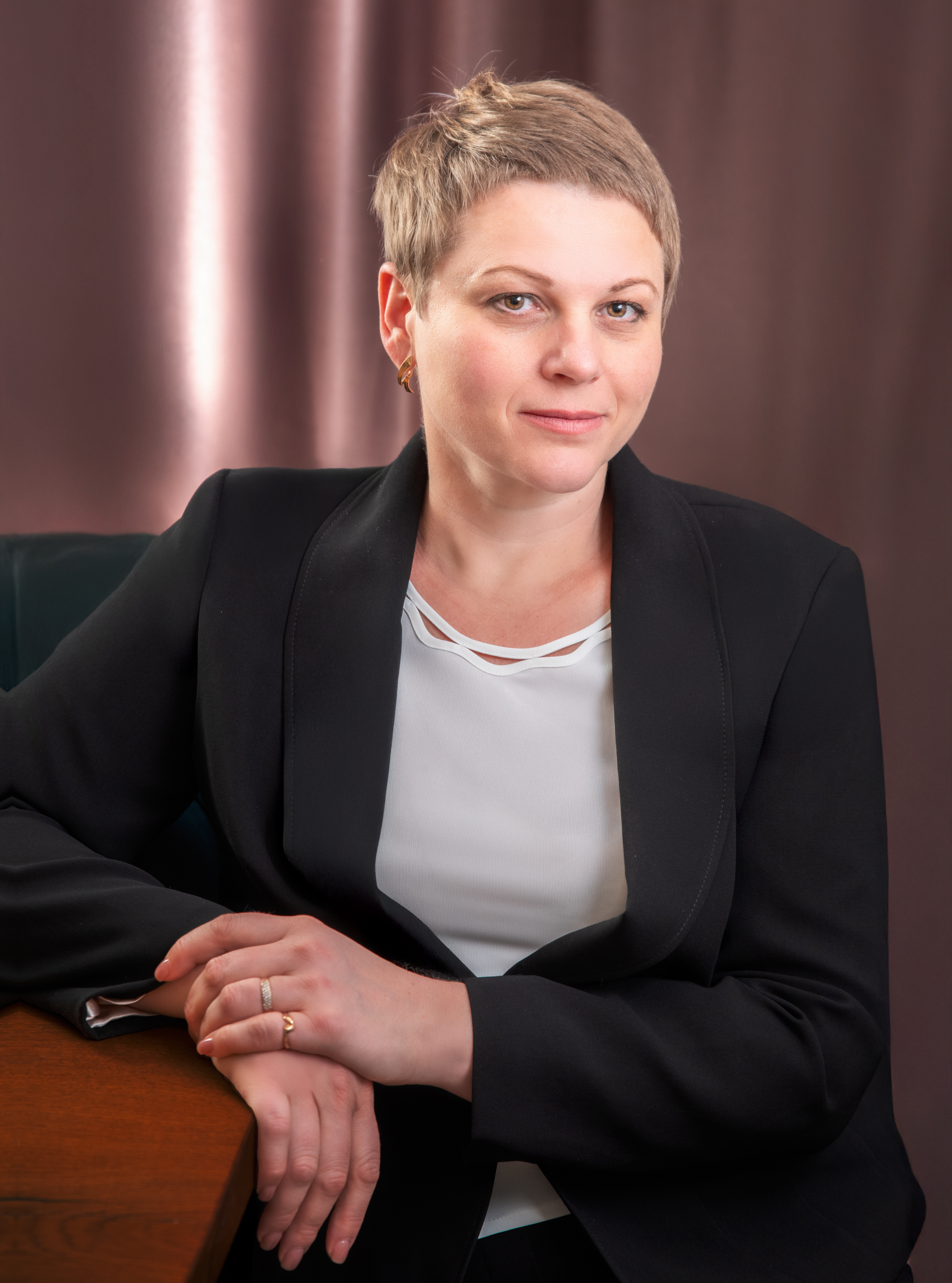 Олена Салєхова